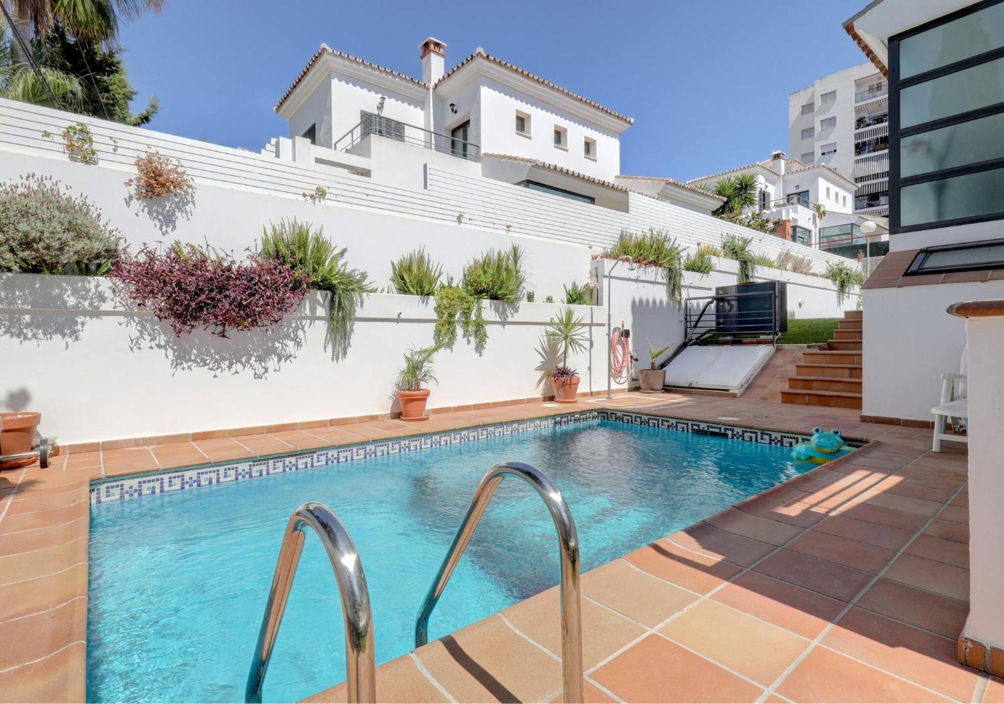 011 Bright And Spacious Villa With Private Pool 베날마데나코스타 외부 사진