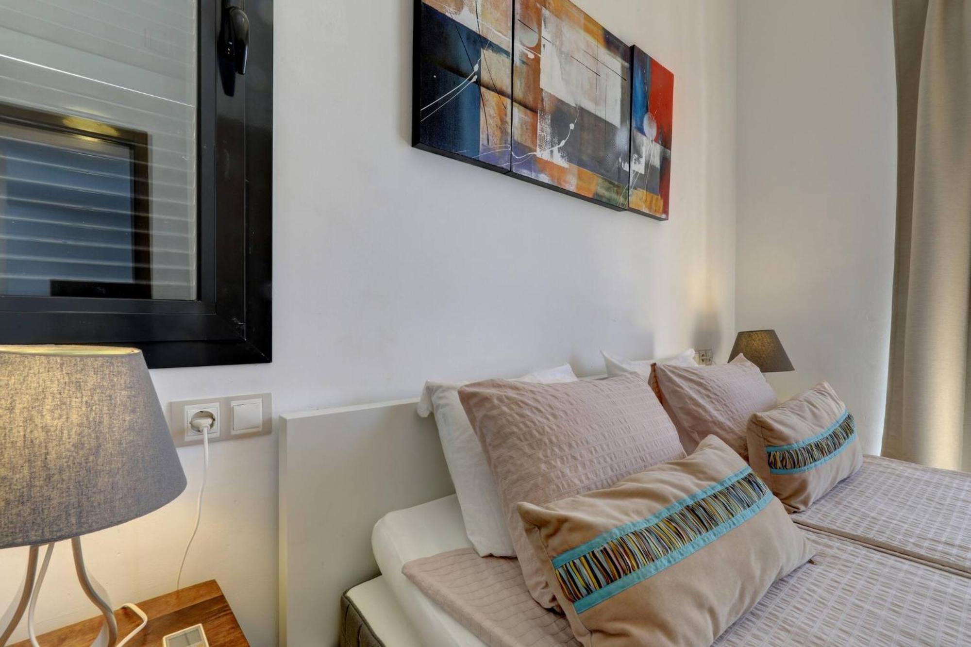 011 Bright And Spacious Villa With Private Pool 베날마데나코스타 외부 사진