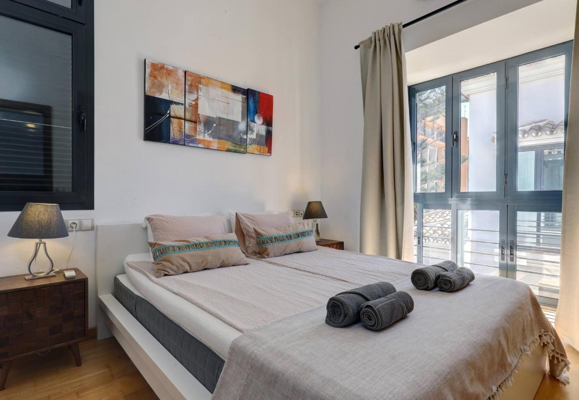 011 Bright And Spacious Villa With Private Pool 베날마데나코스타 외부 사진