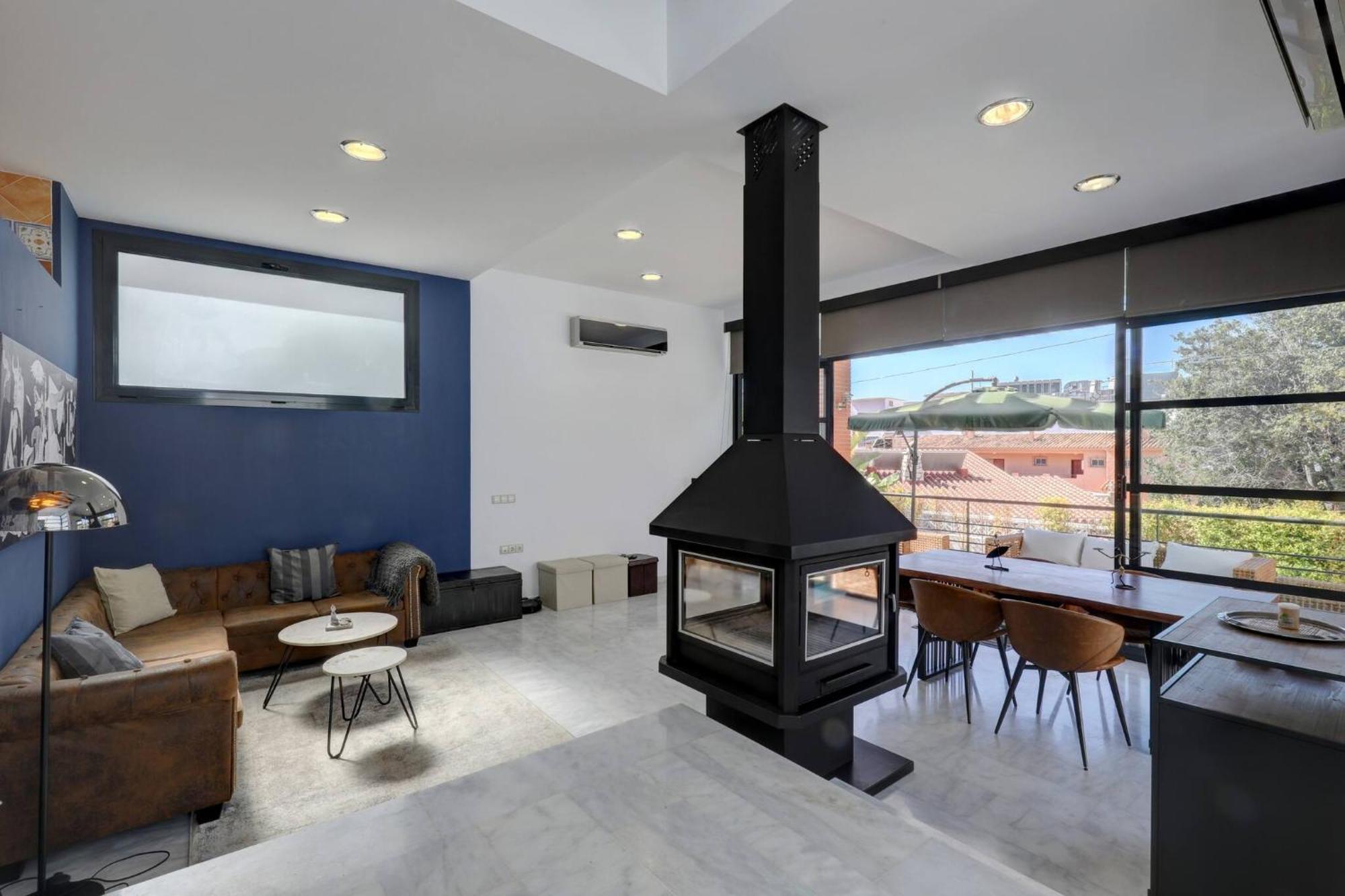 011 Bright And Spacious Villa With Private Pool 베날마데나코스타 외부 사진