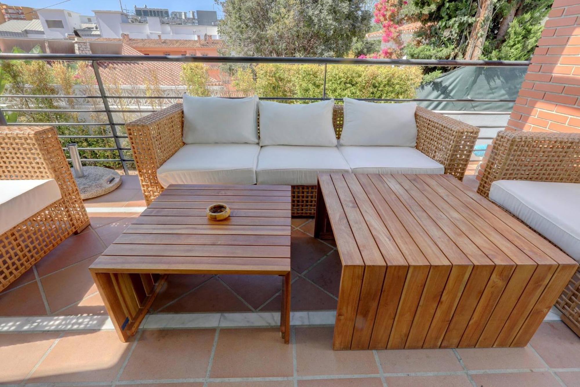 011 Bright And Spacious Villa With Private Pool 베날마데나코스타 외부 사진